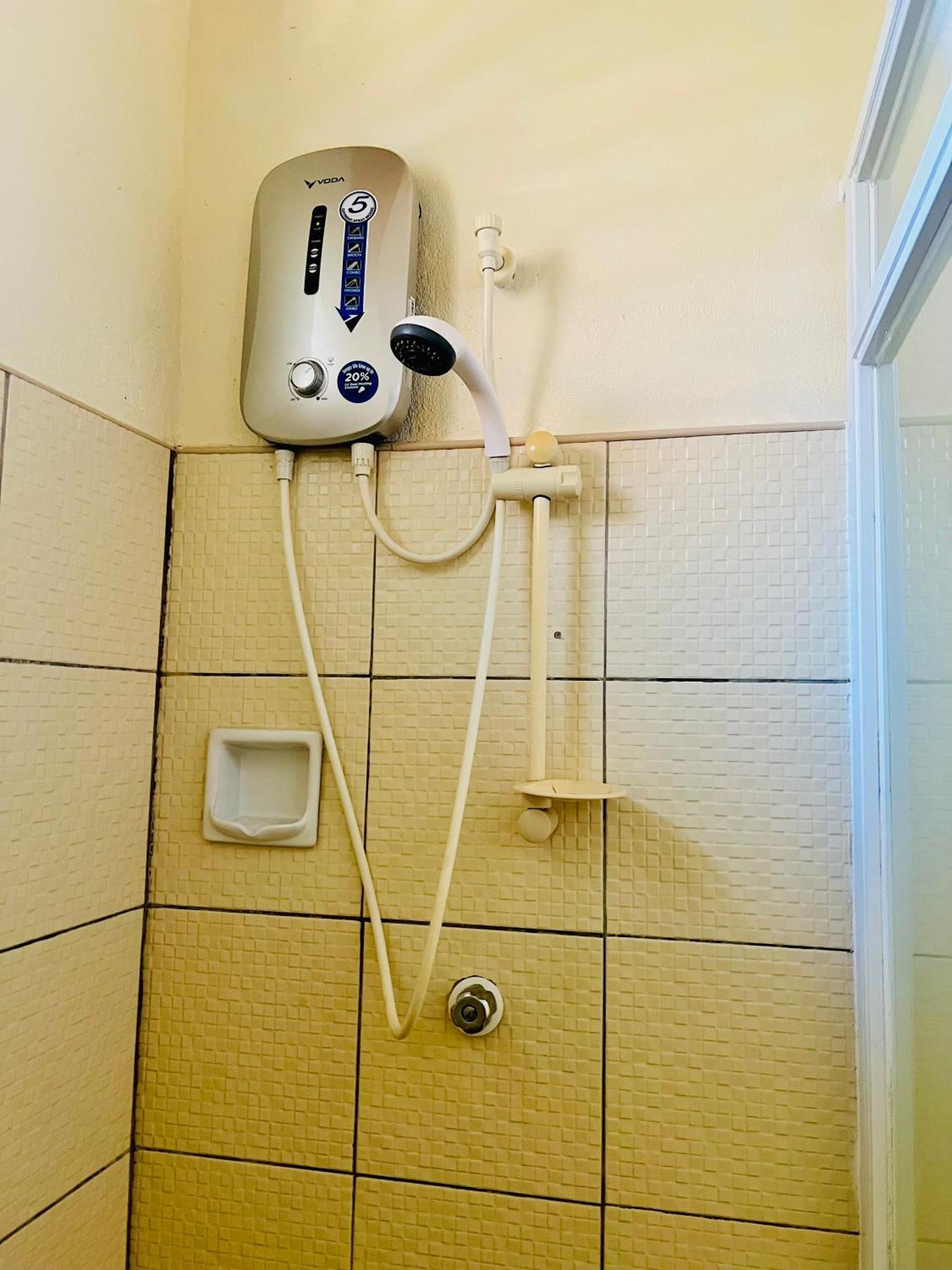פנגלאו Boholala Hostel מראה חיצוני תמונה