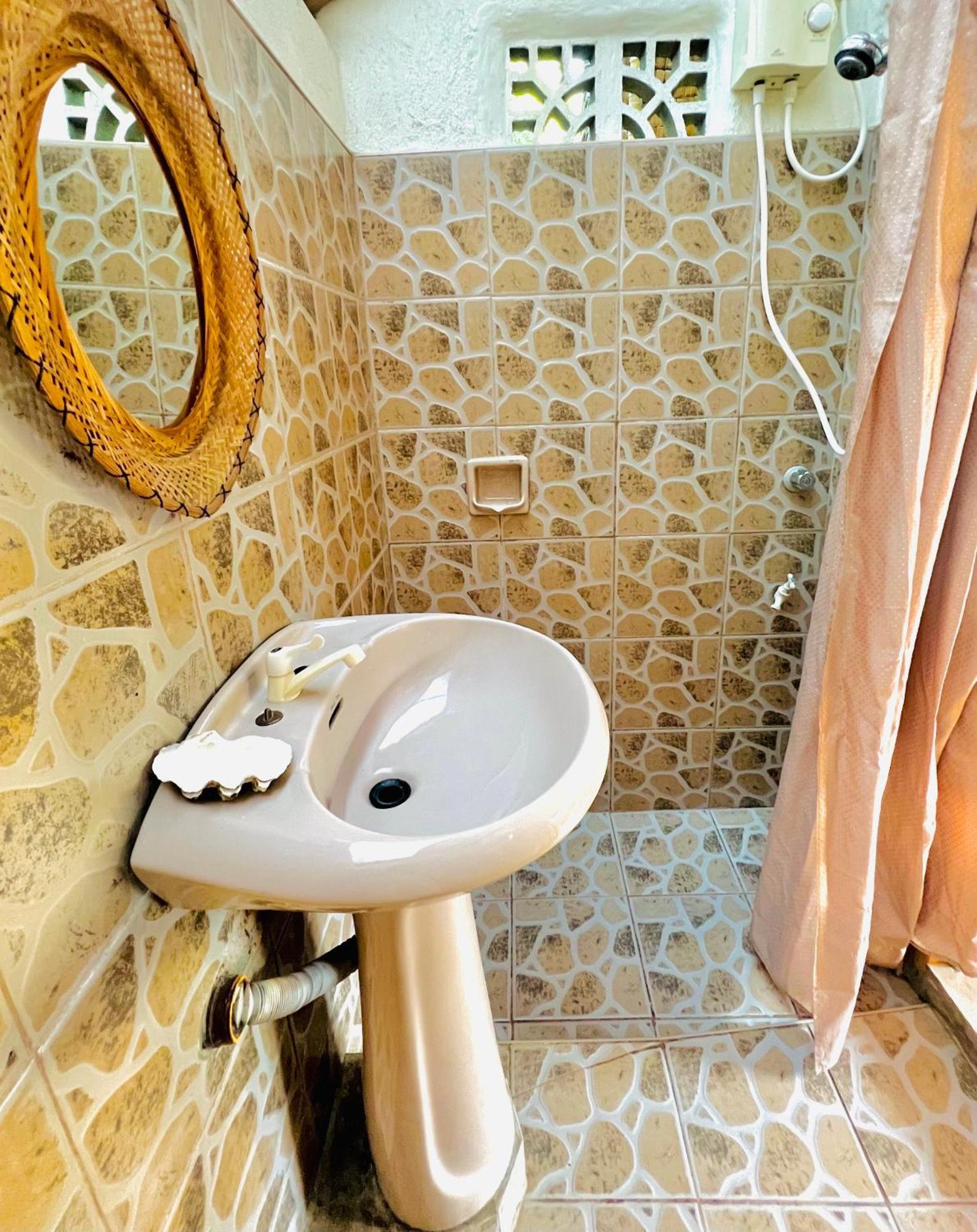 פנגלאו Boholala Hostel מראה חיצוני תמונה